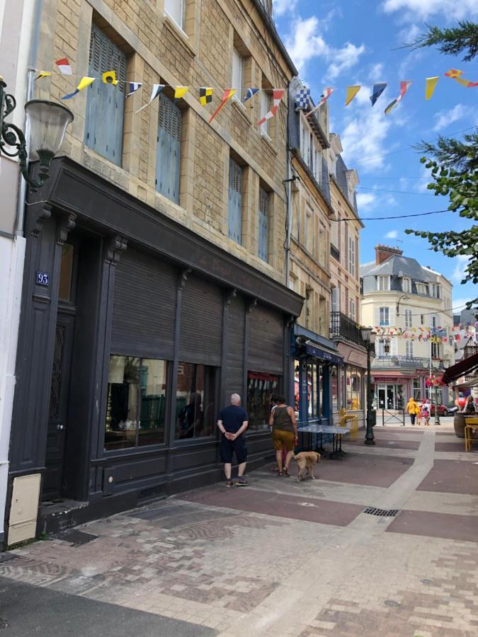 2 Pieces- Rue Pietonne Trouville -Le Petit Juliana Zewnętrze zdjęcie